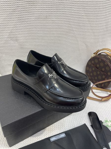 P*rada Top Loafer CL 23030831-15