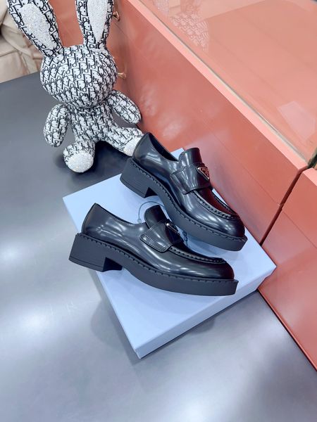 P*rada Top Loafer CL 23030831-24