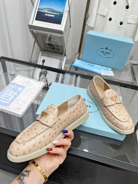 P*rada Top Loafer CL 23030831-90