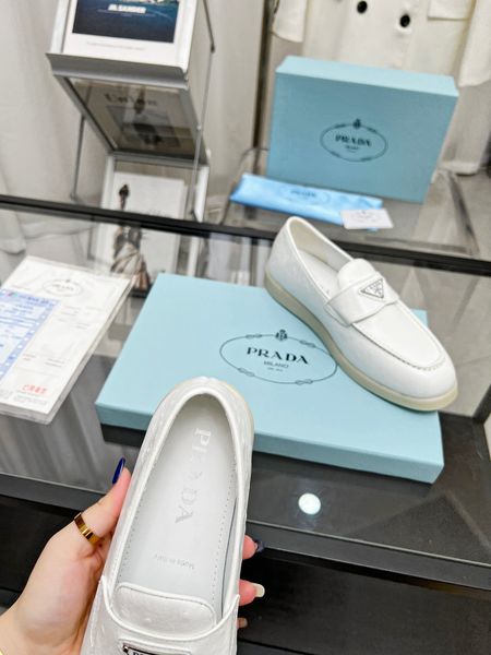 P*rada Top Loafer CL 23030831-91