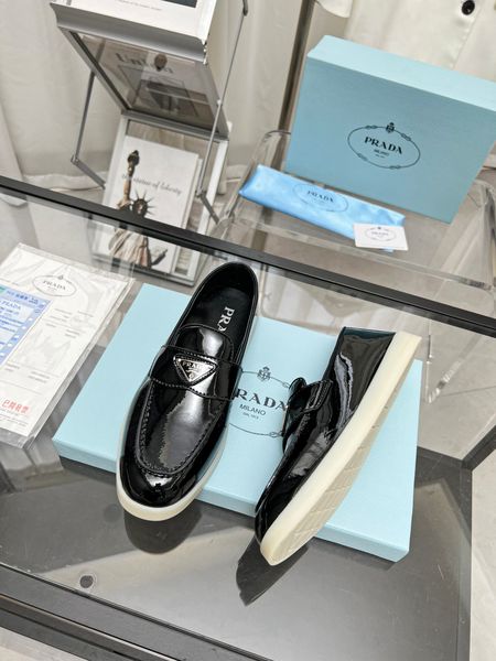 P*rada Top Loafer CL 23030831-94