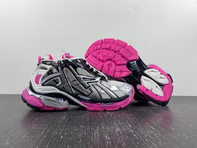 B*alenciaga runner AM 20230905-3