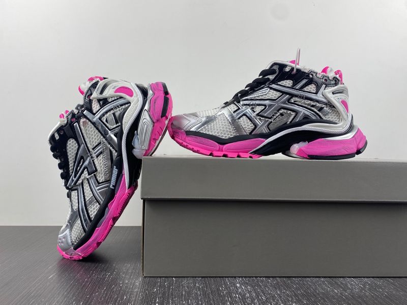 B*alenciaga runner AM 20230905-3