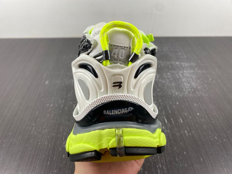 B*alenciaga runner AM 20230905-5