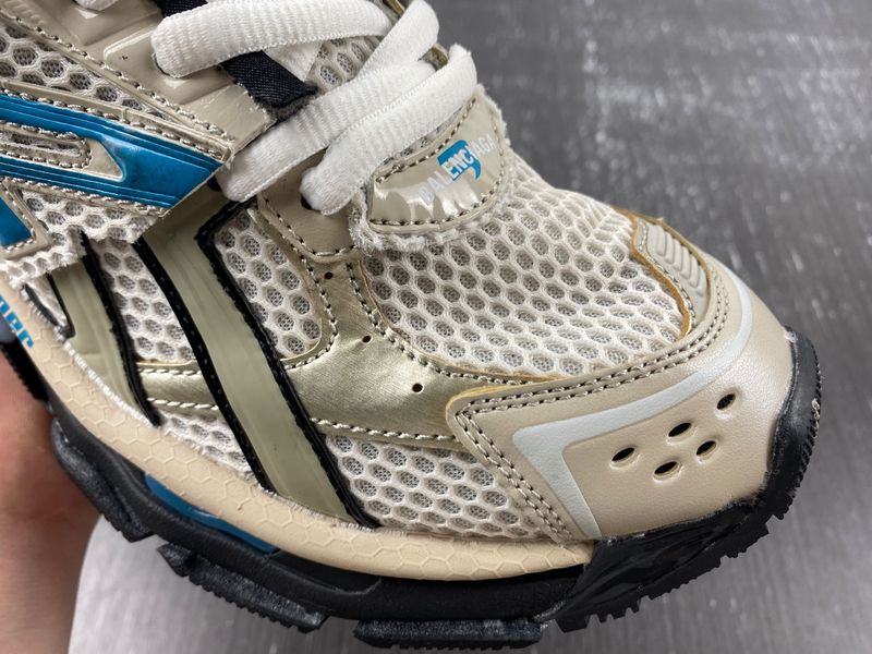 B*alenciaga runner AM 20230905-6