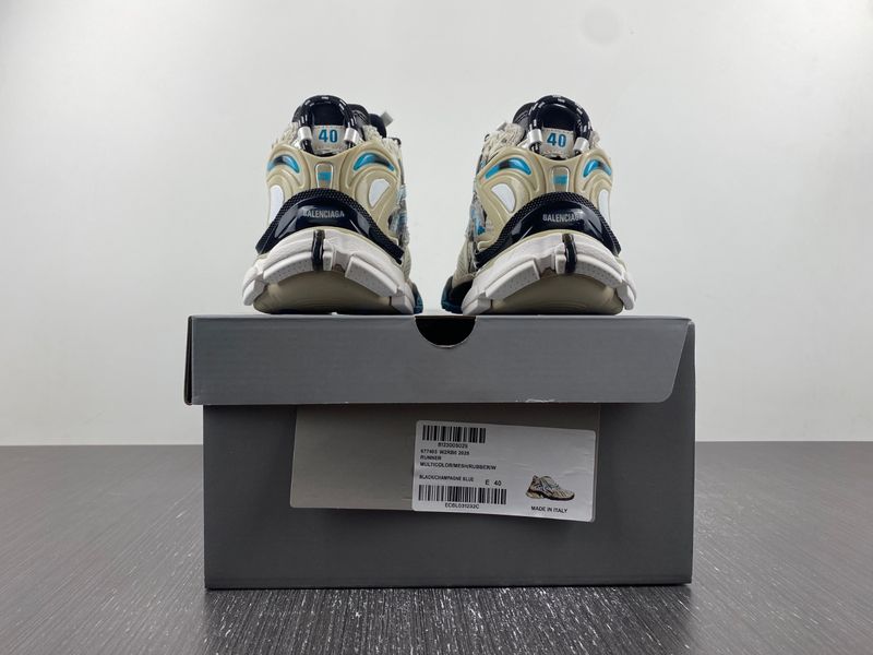 B*alenciaga runner AM 20230905-6