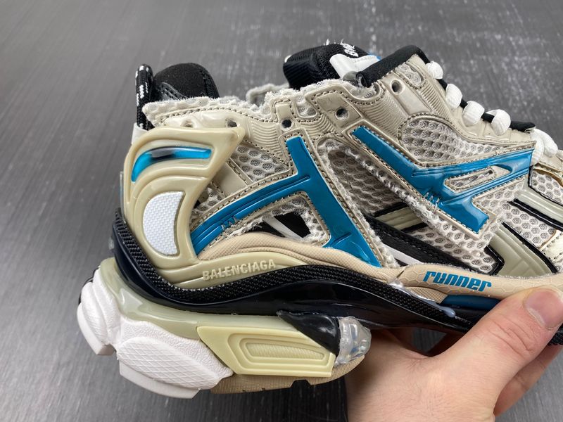B*alenciaga runner AM 20230905-6