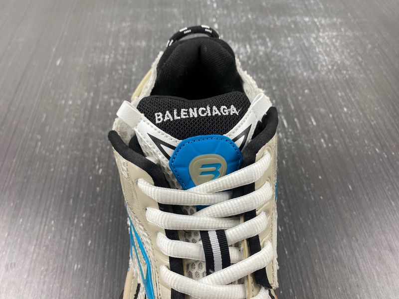 B*alenciaga runner AM 20230905-6