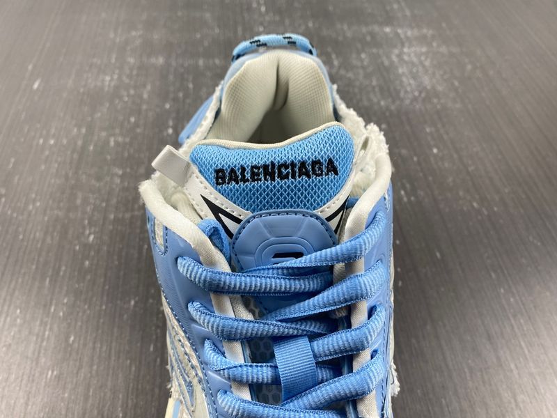 B*alenciaga runner AM 20230905-7