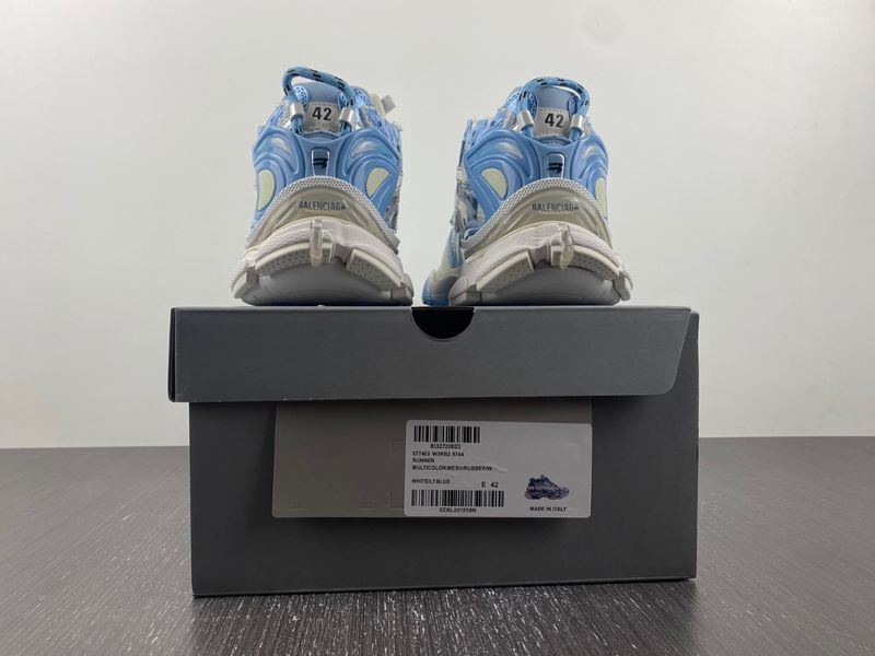 B*alenciaga runner AM 20230905-7