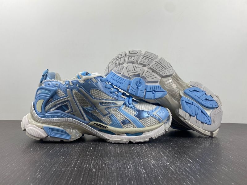 B*alenciaga runner AM 20230905-7