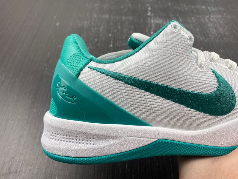 Kobe 8 Protro Radiant Emerald FQ3549-101