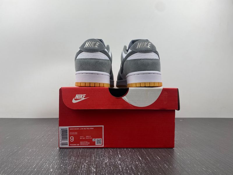 SB Dunk Low Gery Gum FV0389-100