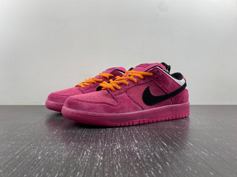The Powerpuff Girls x SB Dunk Low Buttercup FZ8319-600