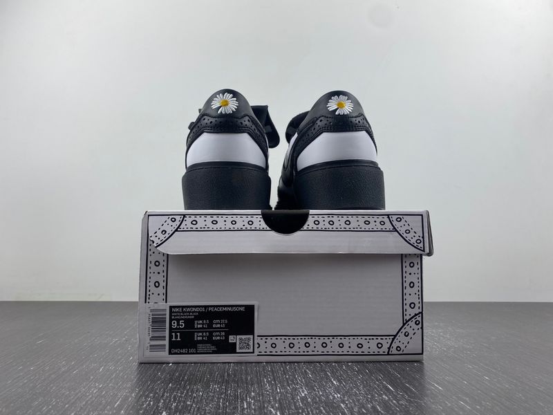 Kwondo 1 G-Dragon Peaceminusone Panda  DH2482-101