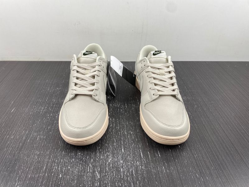 Dunk Low Premium Light Orewood Brown DZ2538-100
