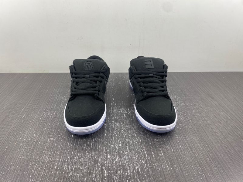 SB Dunk Low Carhartt FN4193-013