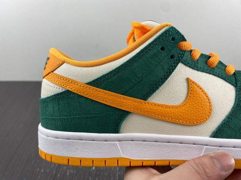 SB Dunk Low Legion Pine Kumquat 304292-383