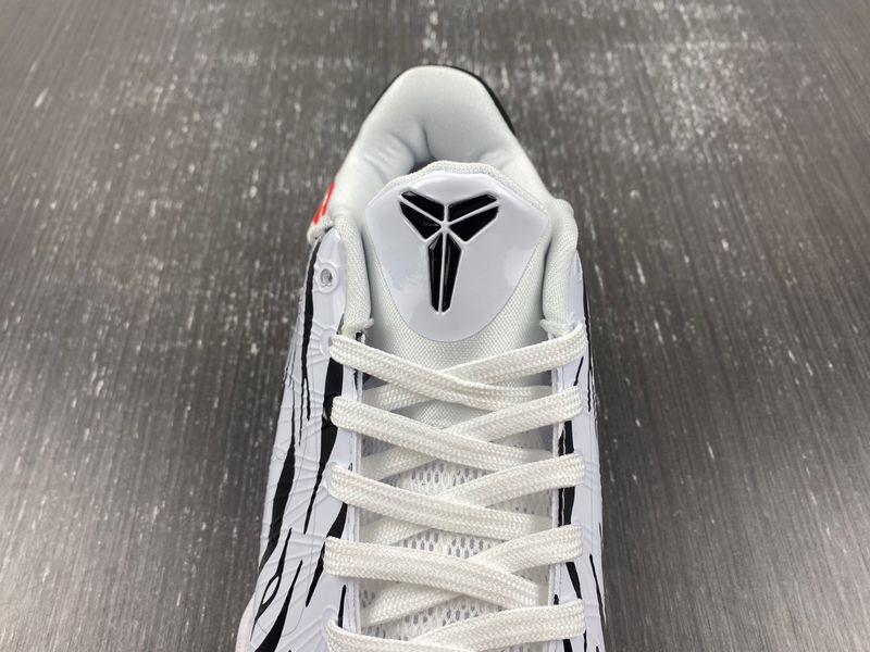 Kobe 5 Protro 5 Zebra DB4796-004