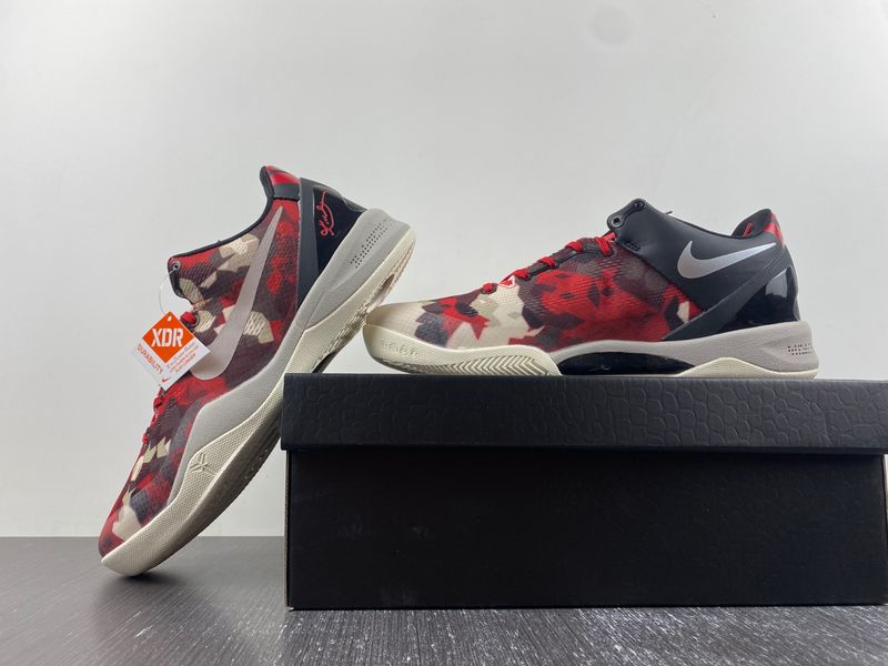 Kobe 8 Milk Snake  555035-601