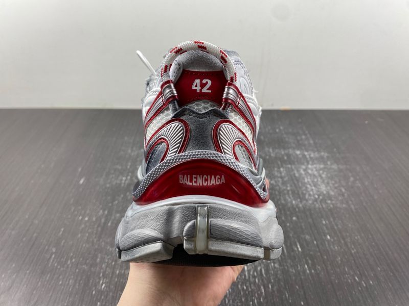 B*alenciaga runner AM 20240127-3