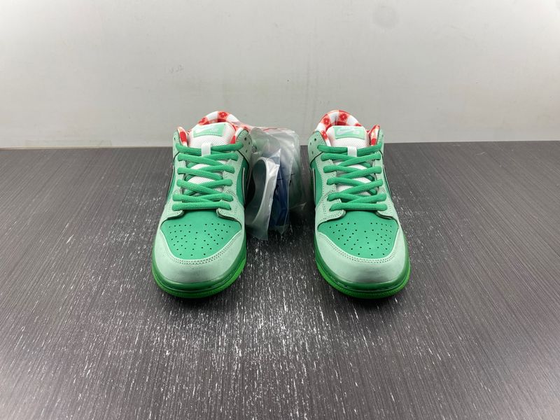 SB Dunk Low Concepts Light Green Lobster BV1310-303