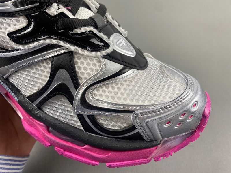 B*alenciaga runner Sneaker AM20240416-3
