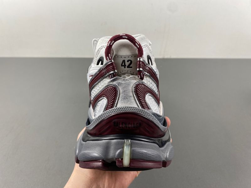 B*alenciaga runnerSneaker AM20240416-9