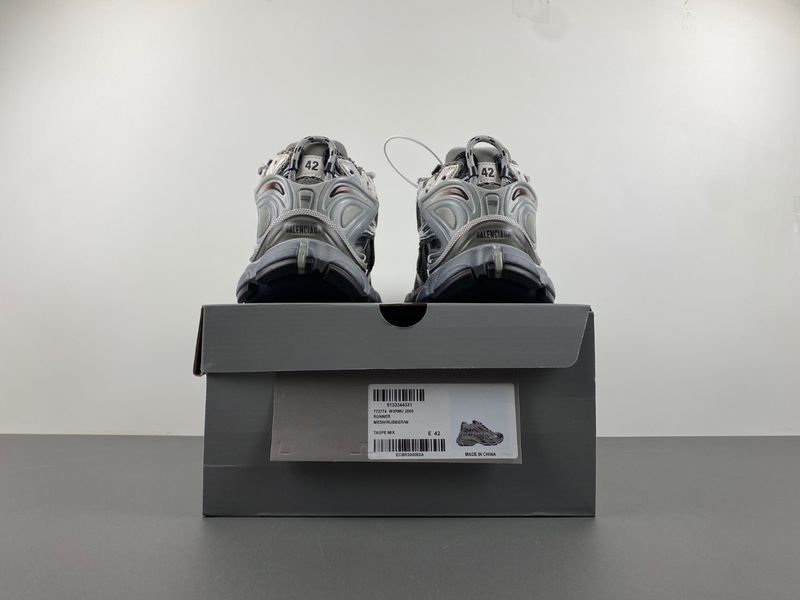 B*alenciaga runner AM 20240528-1