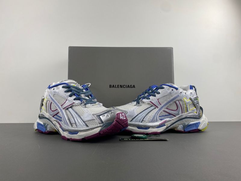 B*alenciaga runner AM 20240611-14