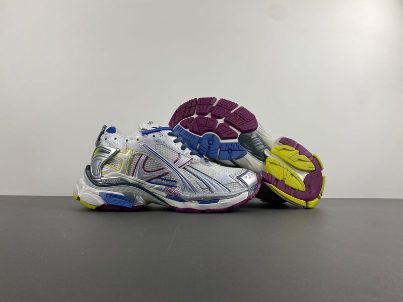B*alenciaga runner AM 20240611-14