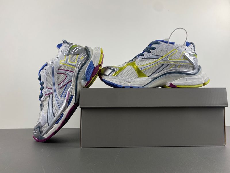 B*alenciaga runner AM 20240611-14