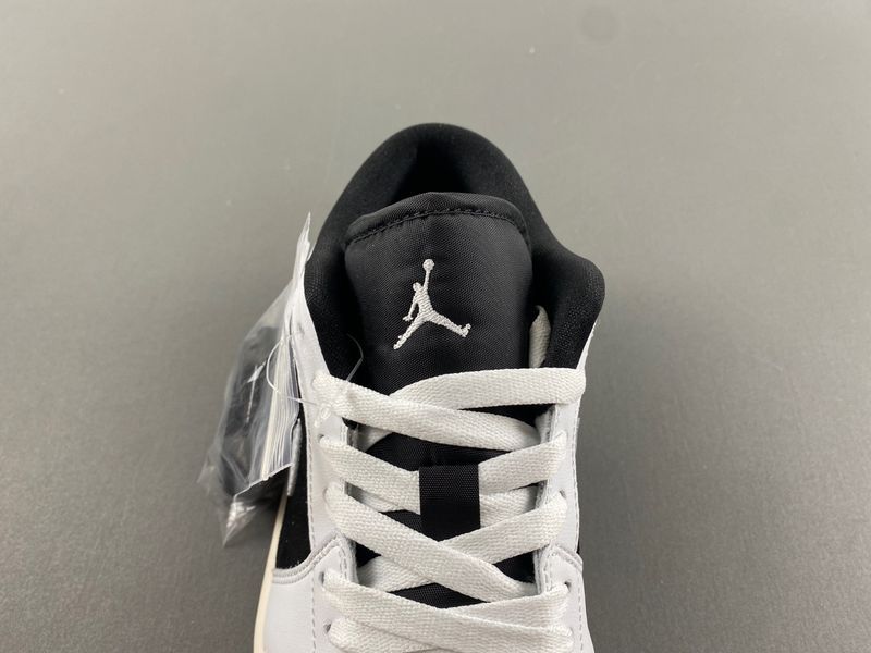 Air Jordan 1 Low Quai 54 HQ0764-001