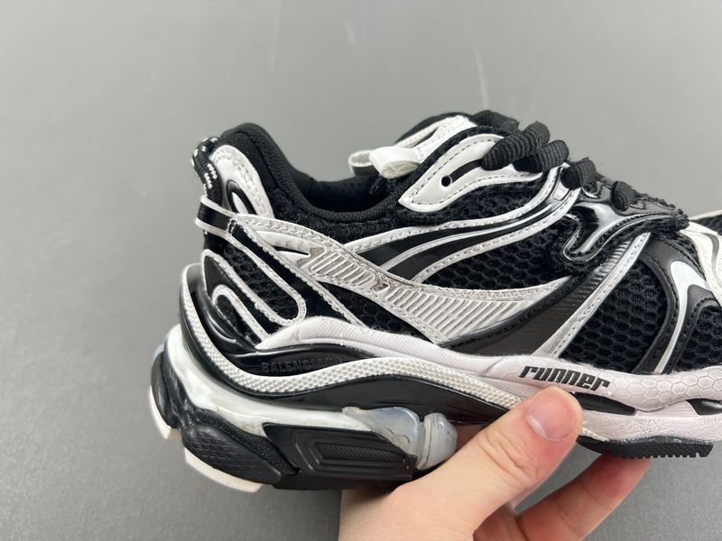 B*alenciaga runner Sneaker AM20240704-8