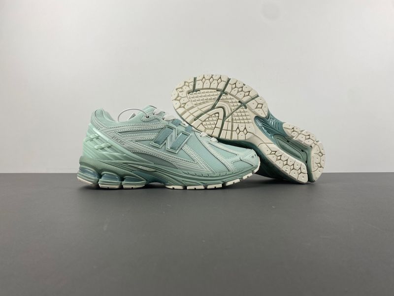 New Balance 1906R Jade Green  M1906RZC