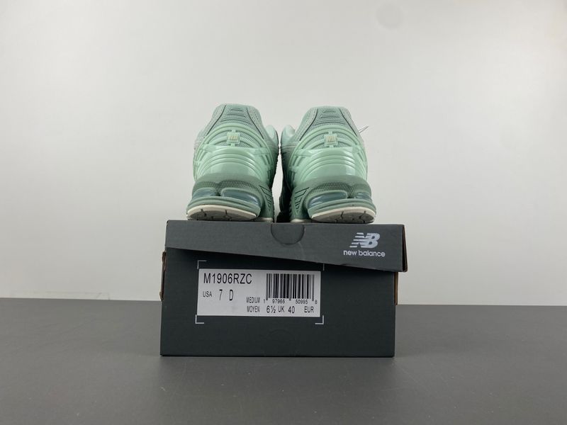 New Balance 1906R Jade Green  M1906RZC
