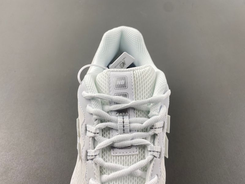 New Balance 1906W White Silver Metallic U1906WFC
