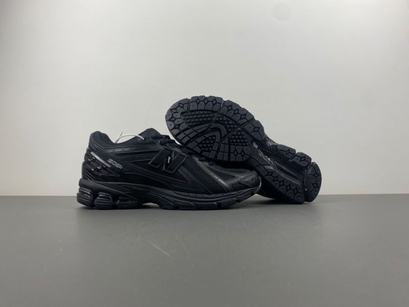 New Balance 1906R Black M1906RBB