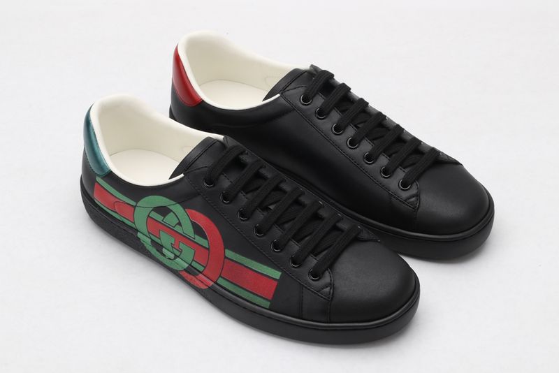 G*cci Sneaker