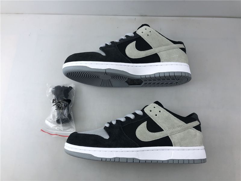 NIKE SB DUNK LOW TRD