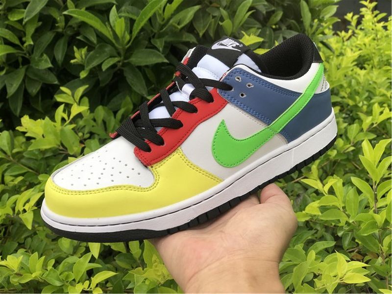 Nike SB Dunk Low Green Strike DD1503 106