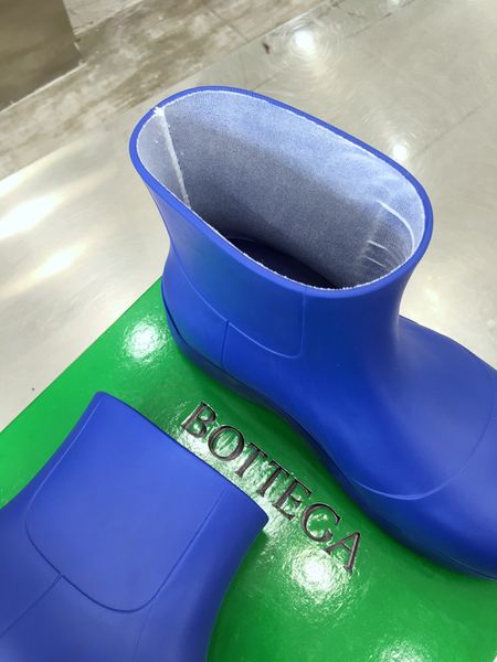 Women B*ottega Top Boots
