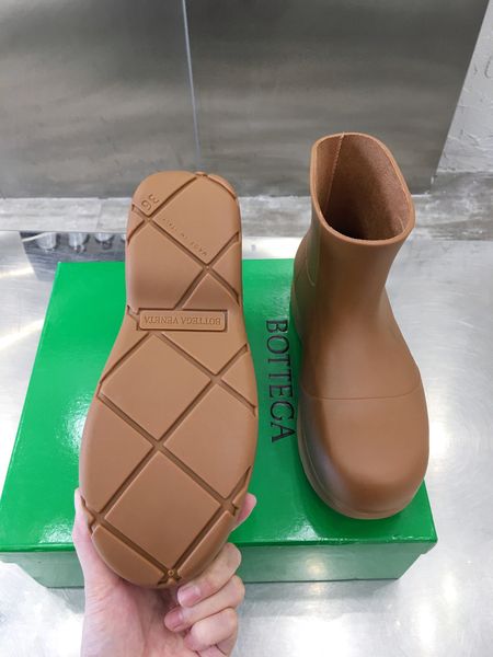 Women B*ottega Top Boots