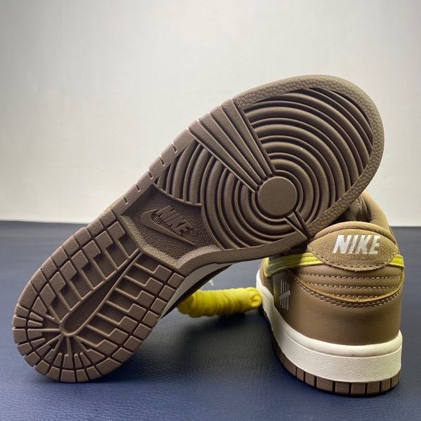 Undefeated x Nike Dunk Low DH3061-200