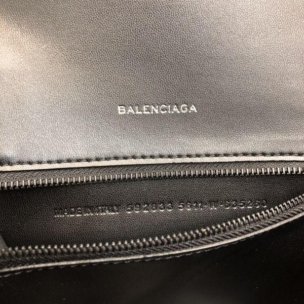 B*alenciaga Top Bag 32