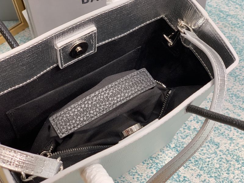 B*alenciaga Top Bag 19*20*9cm 1