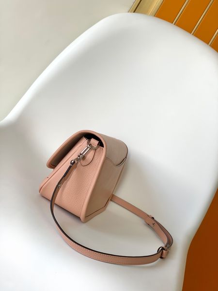 L*ouis V*uitton Crossbody bag Top Quality HT 20231011-87 24.5 x 15.5 x 9cm