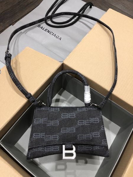 B*alenciaga Crossbody bag Top Quality HT 20231017-108 31*20*12