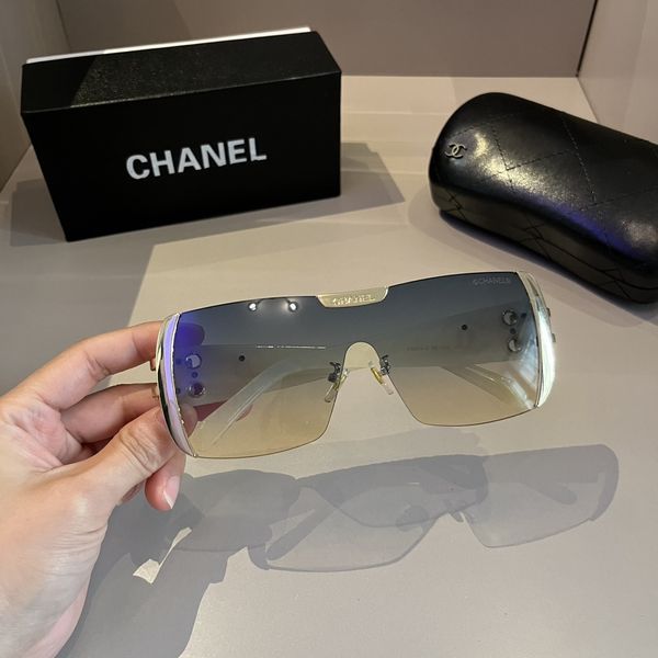 C*hanel Top XX 20240323-6