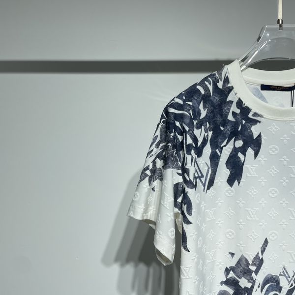 L*ouis V*uitton  T-shirt  Top Quality D17 20240406-26